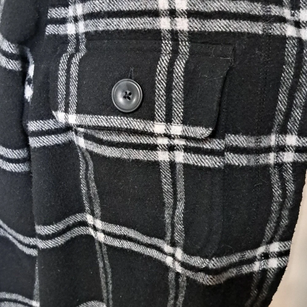 Free Assembly Shacket - Picture 2 of 6